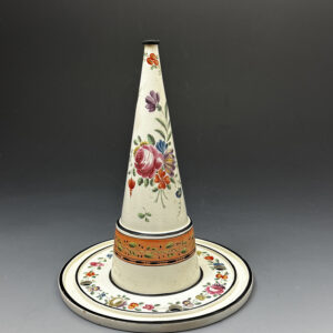 English creamware pottery conical jelly core by Wedgwood 18th century